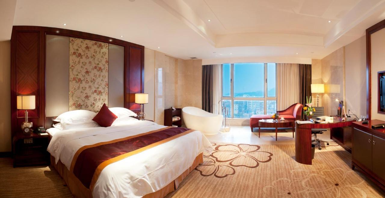 Ramada Plaza Shaoguan City Centre Экстерьер фото