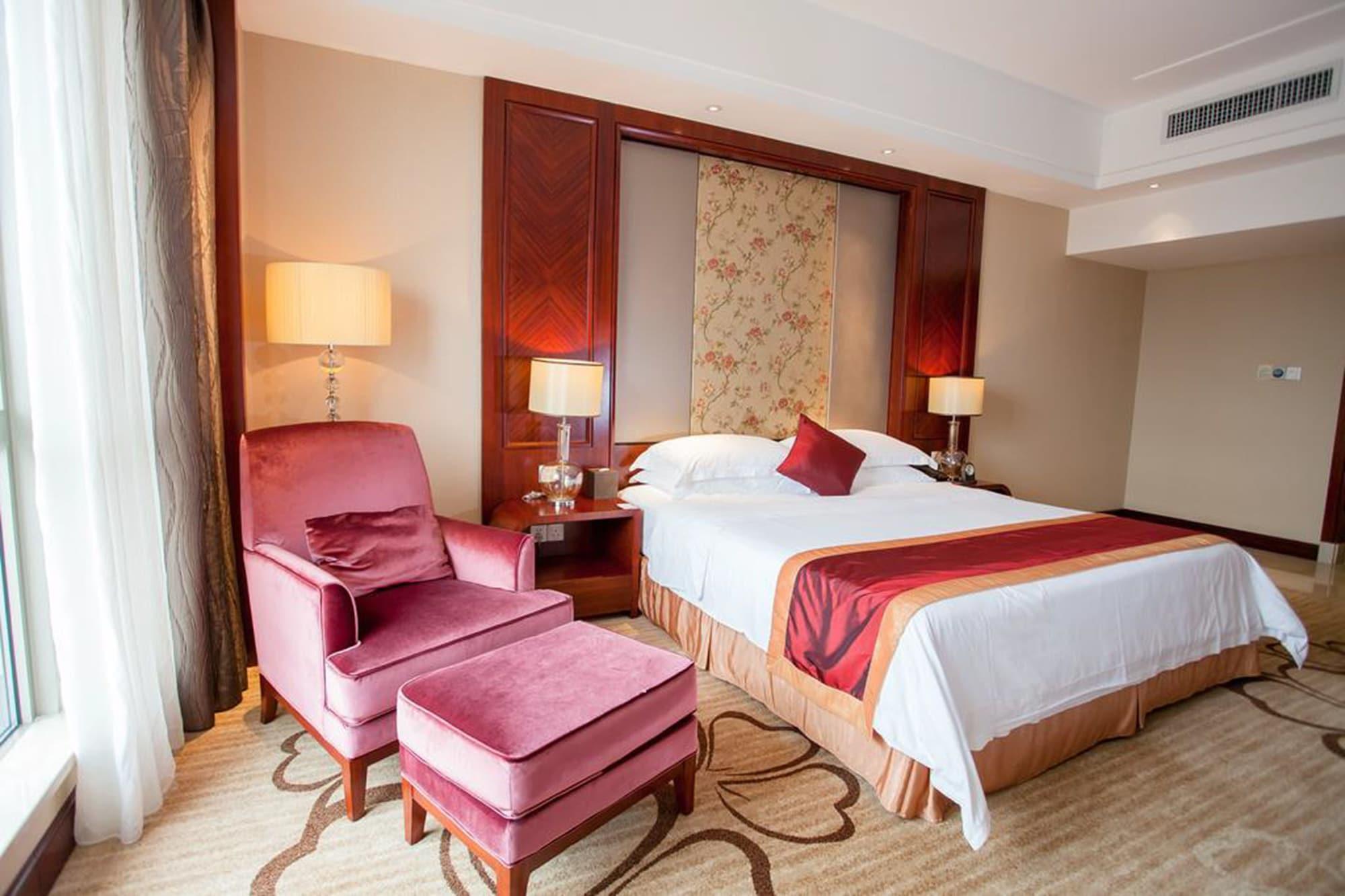 Ramada Plaza Shaoguan City Centre Экстерьер фото