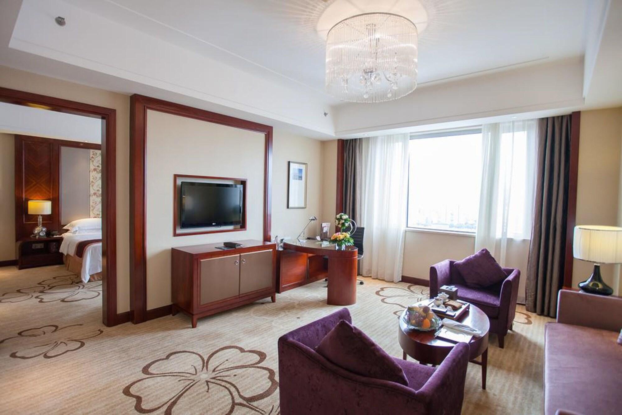 Ramada Plaza Shaoguan City Centre Экстерьер фото