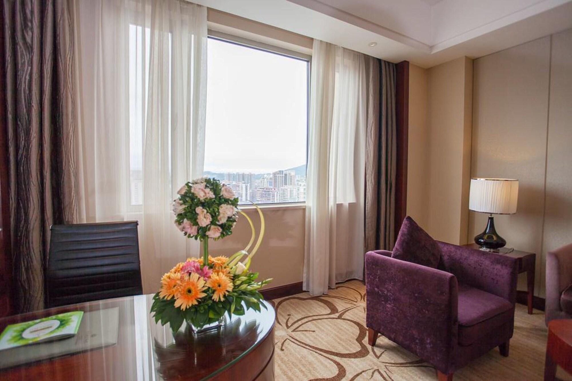 Ramada Plaza Shaoguan City Centre Экстерьер фото