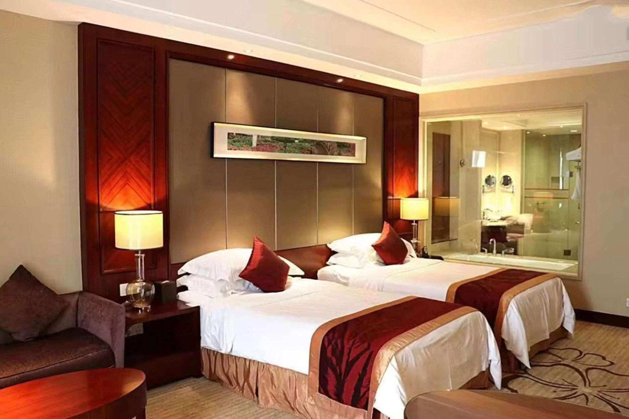 Ramada Plaza Shaoguan City Centre Экстерьер фото