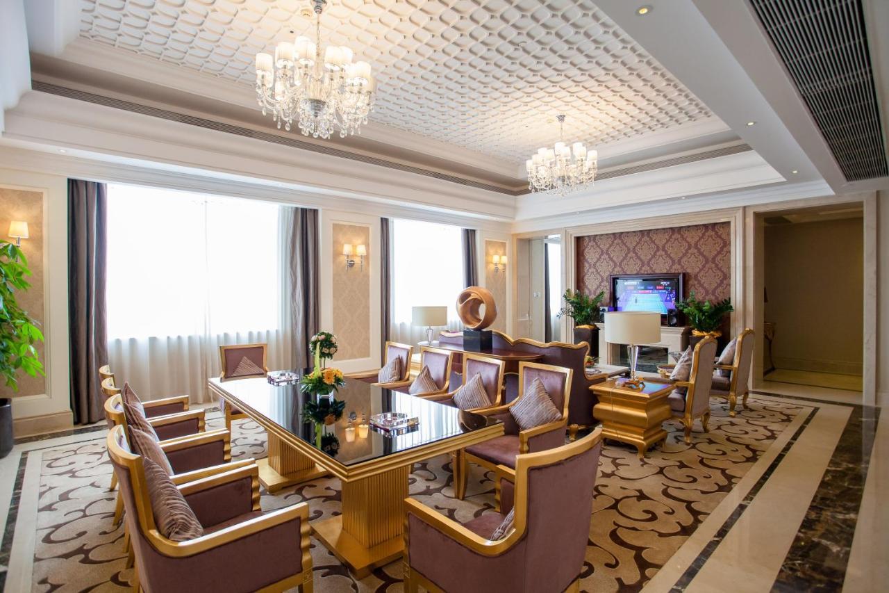 Ramada Plaza Shaoguan City Centre Экстерьер фото