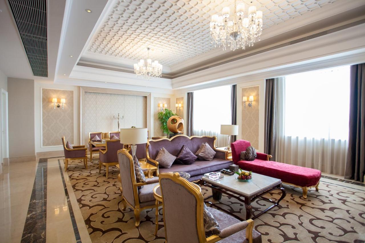 Ramada Plaza Shaoguan City Centre Экстерьер фото